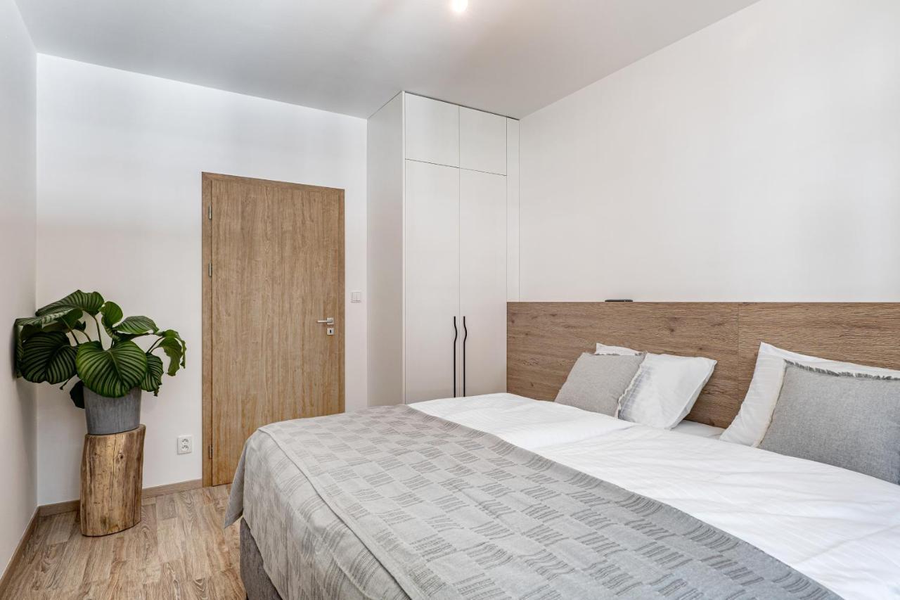 Hubertus Karlova Studánka Aparthotel Exterior foto
